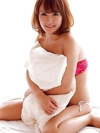Misuzu Tachibana in blue shiny lingerie rubs cunt of bathtub
